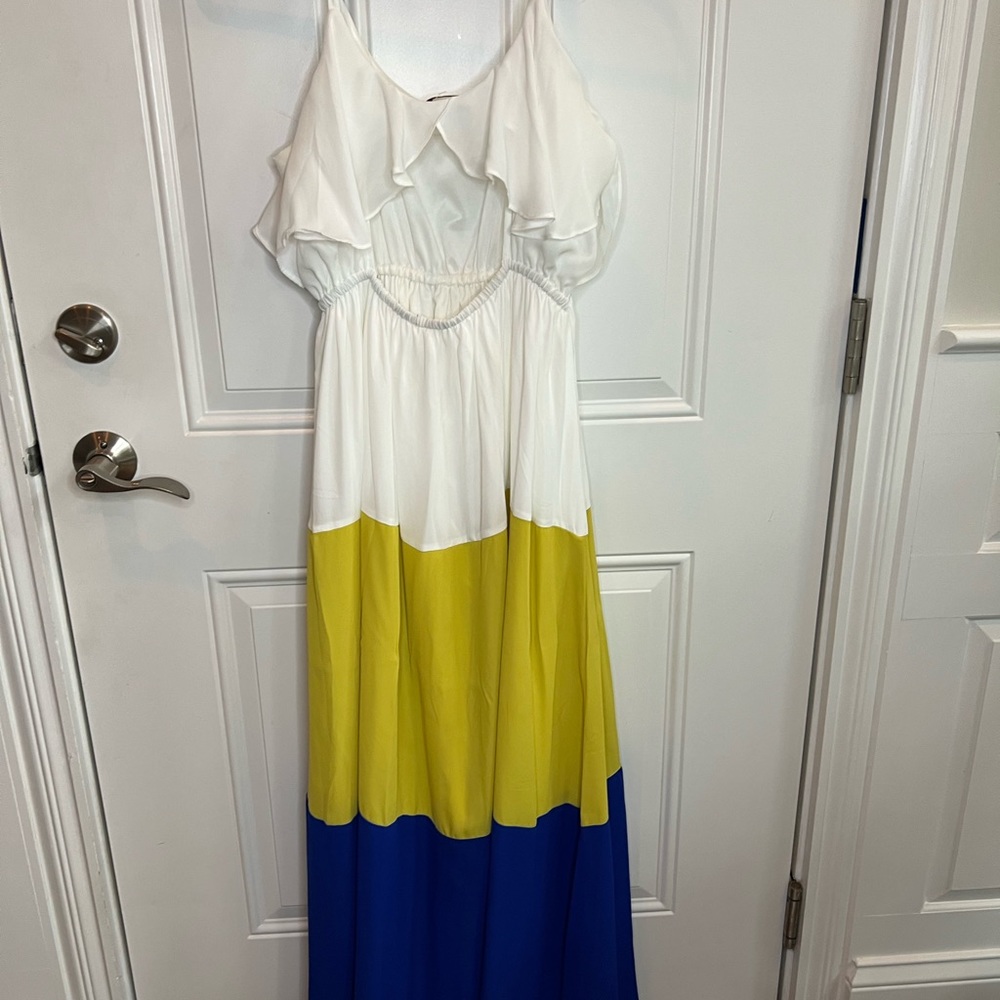 Beautiful Maxi Color Block With Back Cutout! - image 2
